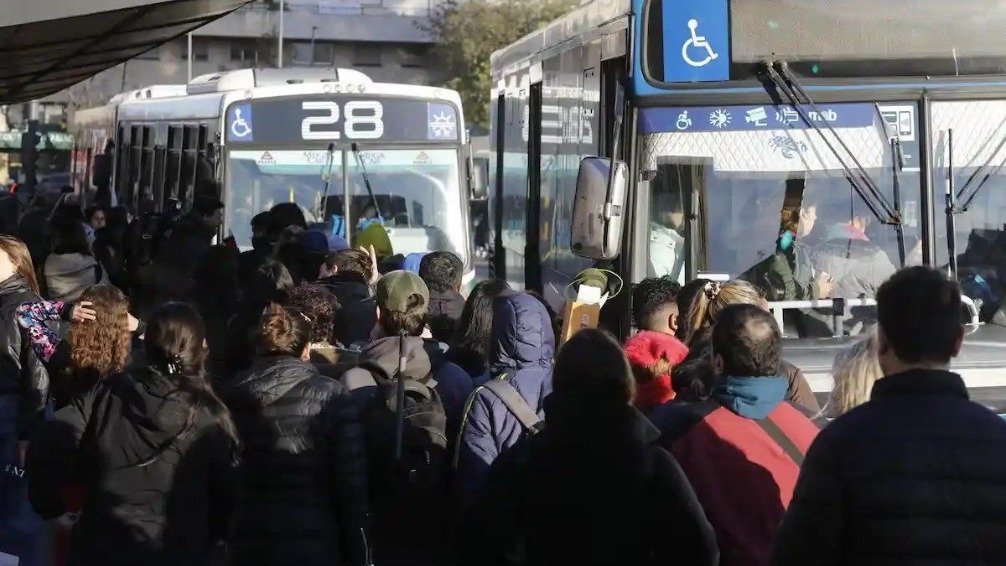 Paro de colectivos: advierten que la crisis del transporte no tiene solución inmediata